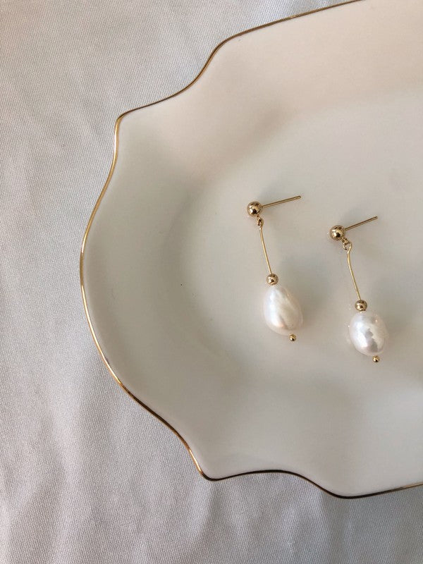 Freshwater pearl earrings from Flint J.®